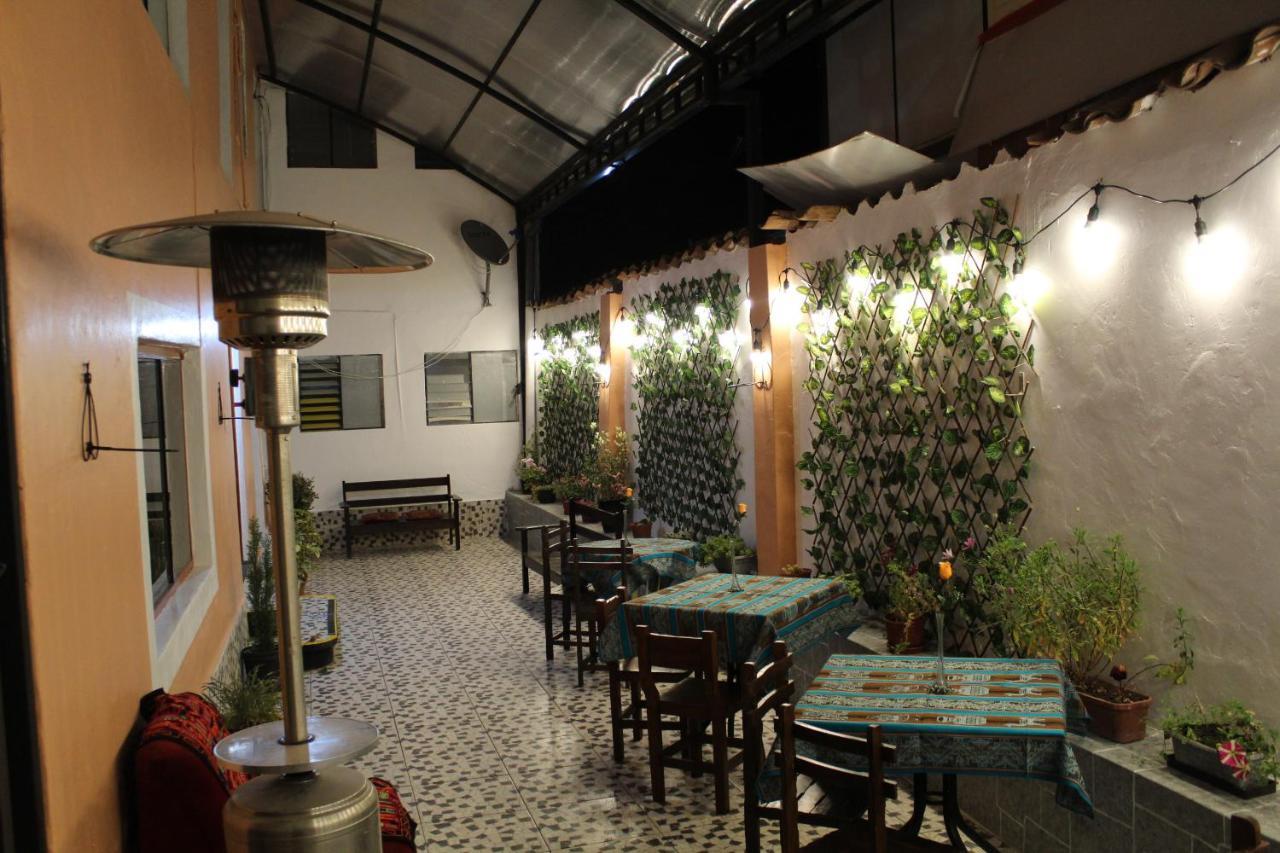 Pensión Kaaro House